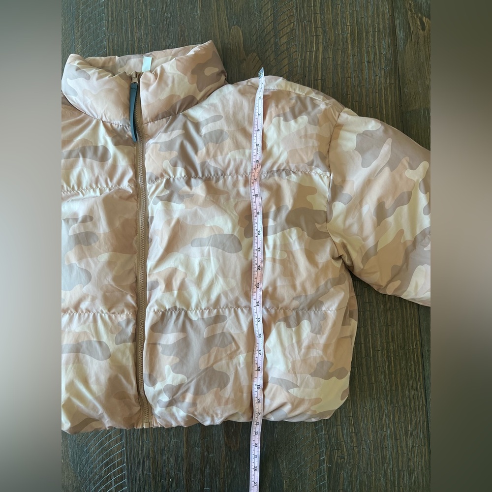 Fabletics Women's Wander Tan Camo Cropped Puffer Jacket Size XXL High Collar - Picture 12 of 16